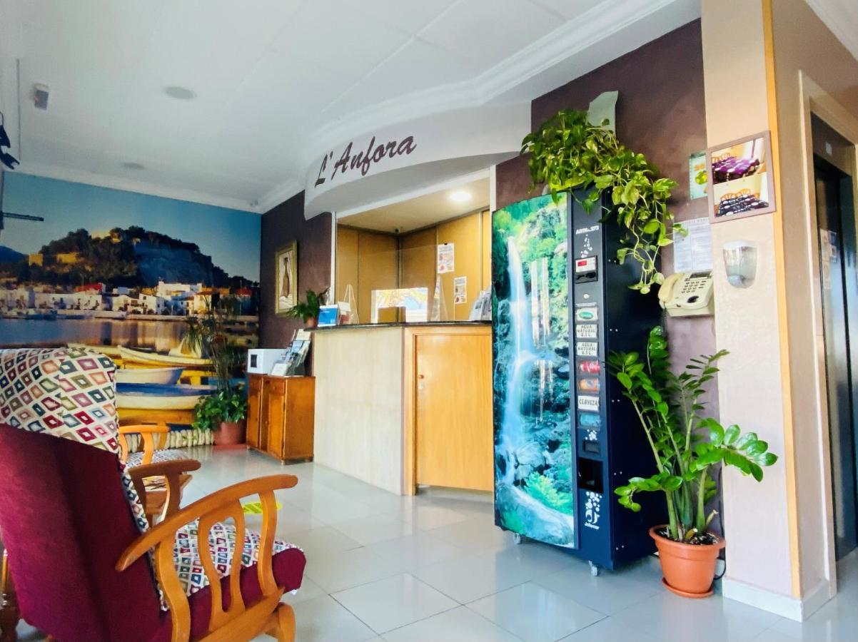 Hostal L'Anfora Denia Exterior photo