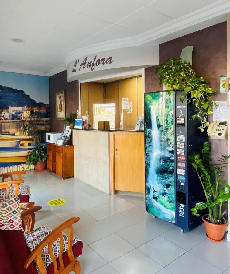 Hostal L'Anfora Denia Exterior photo